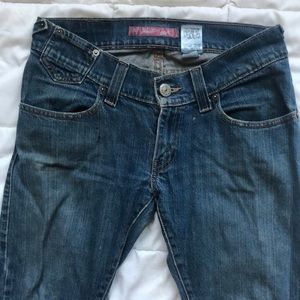 Vintage Levi’s 504 low waist boot cut sz 7 M